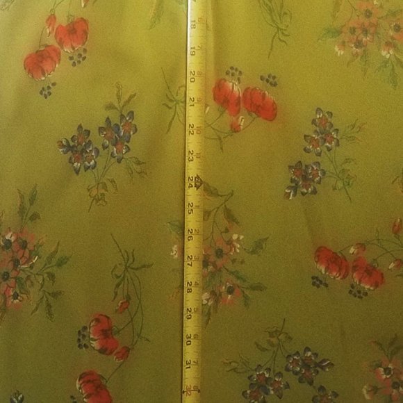 - green/red print maxi skirt - Picture 10 of 11